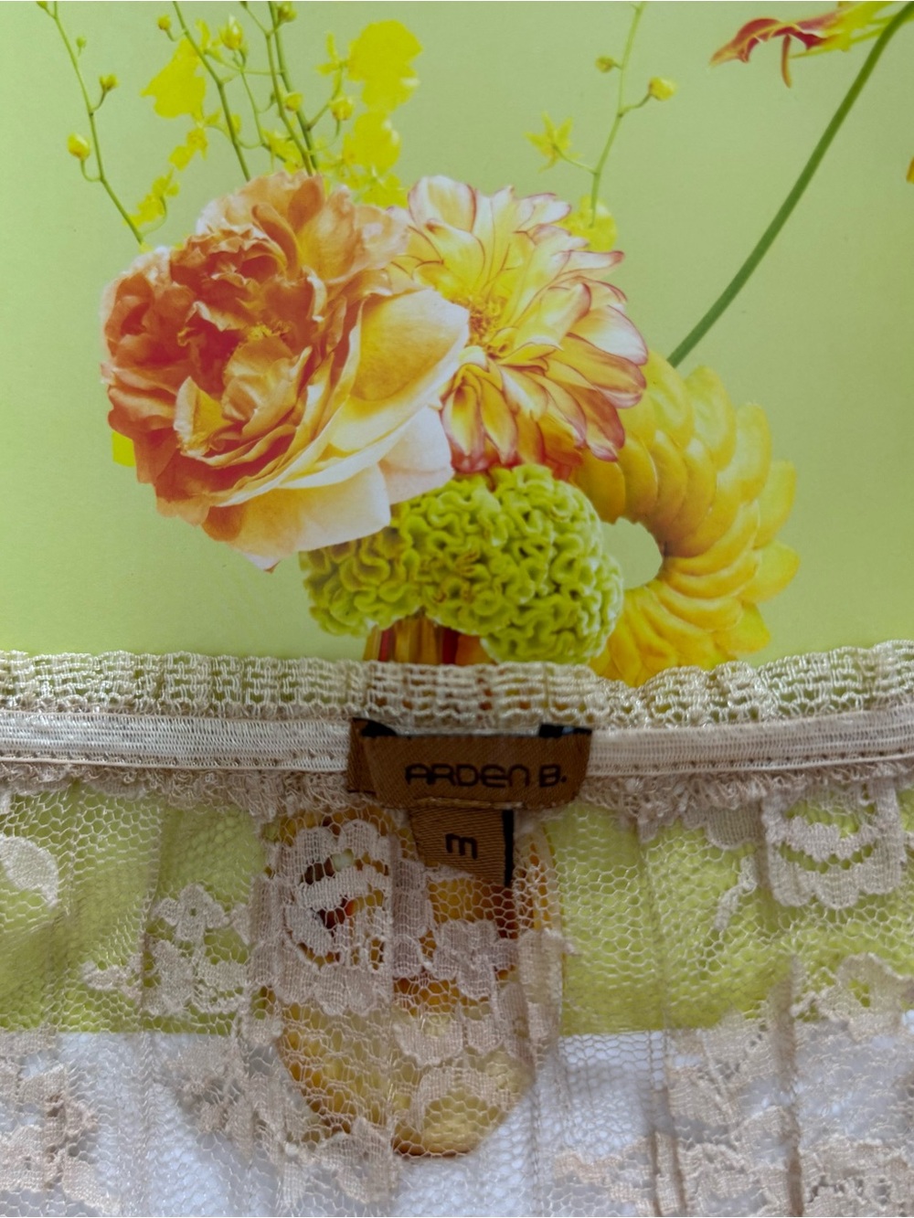 Arden B sheer floral lace flyaway top - Picture 13 of 16